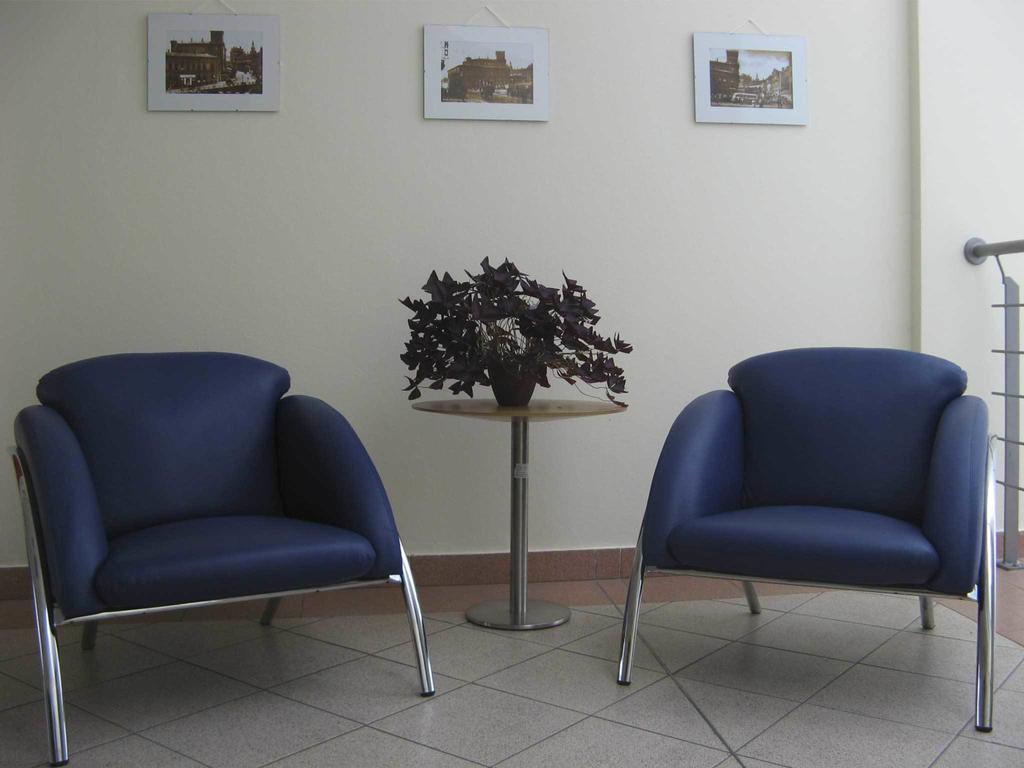 Bit Hotel Bielsko-Biala Bagian luar foto