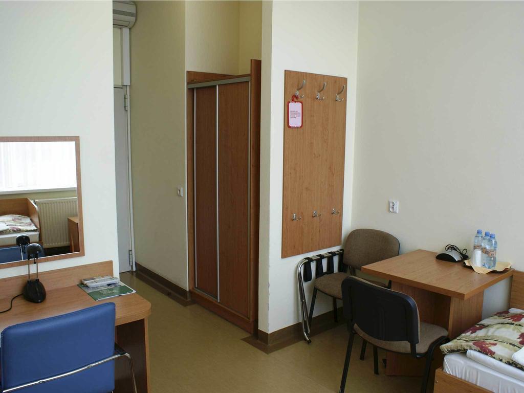 Bit Hotel Bielsko-Biala Bagian luar foto