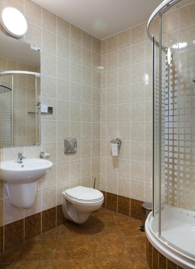 Bit Hotel Bielsko-Biala Bagian luar foto